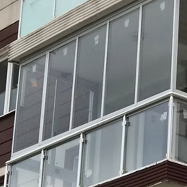 Cam Balkon